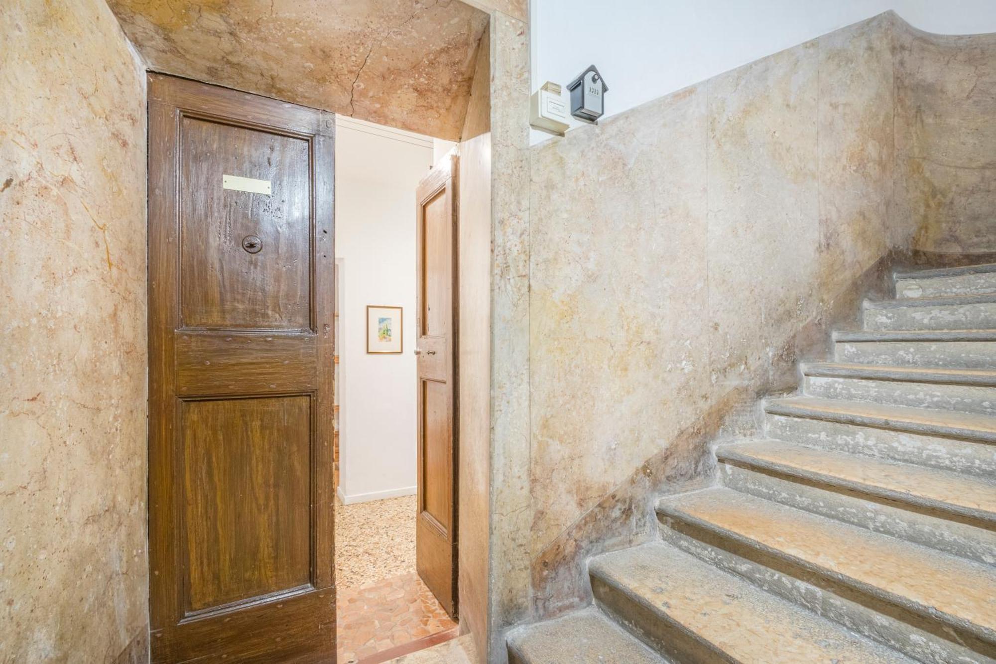 Ferienwohnung A 2 Passi Da Piazza Grande Modena Exterior foto