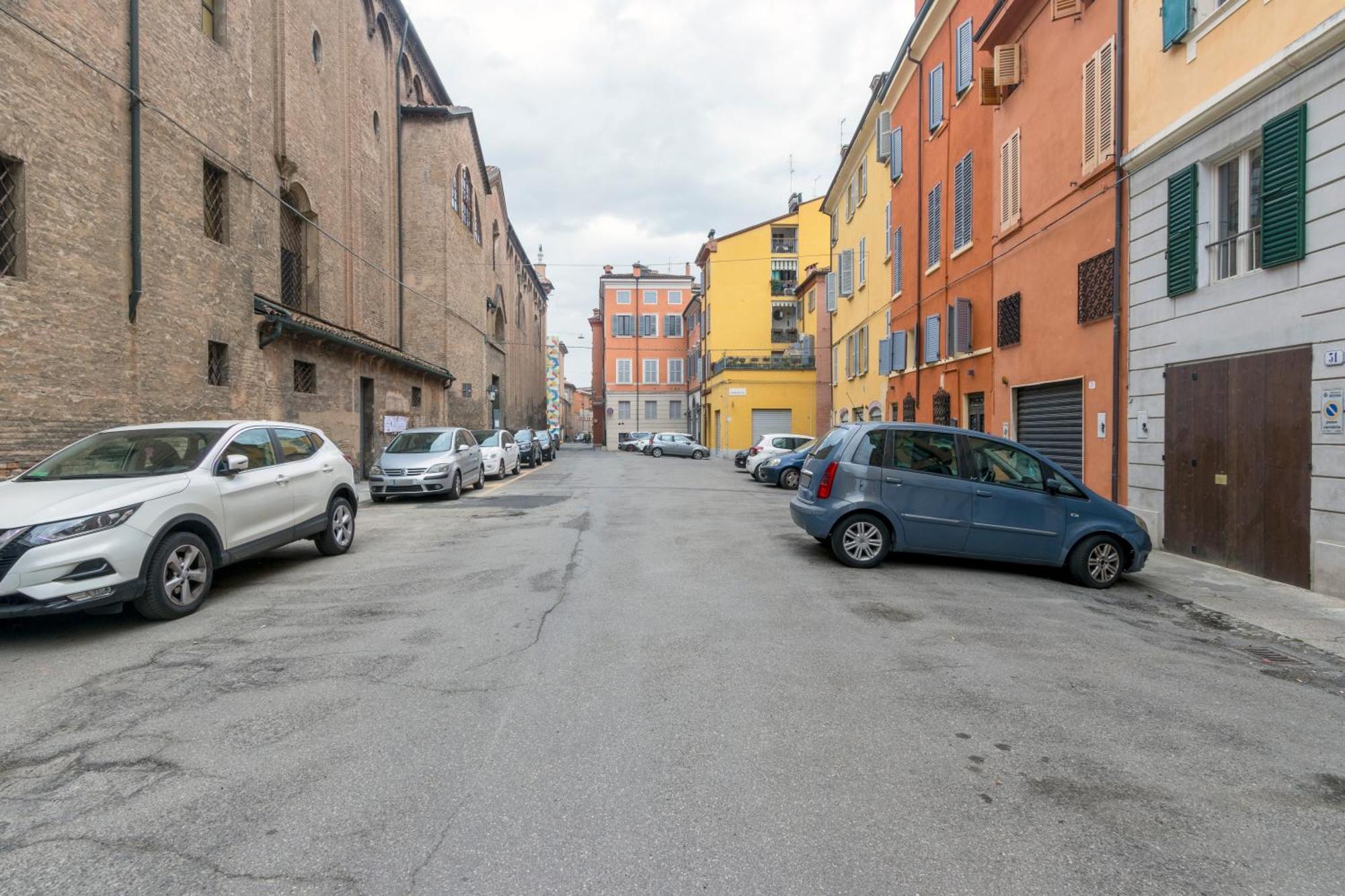 Ferienwohnung A 2 Passi Da Piazza Grande Modena Exterior foto